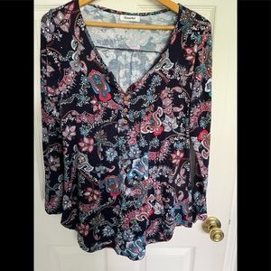 Very cute long sleeved tunic top